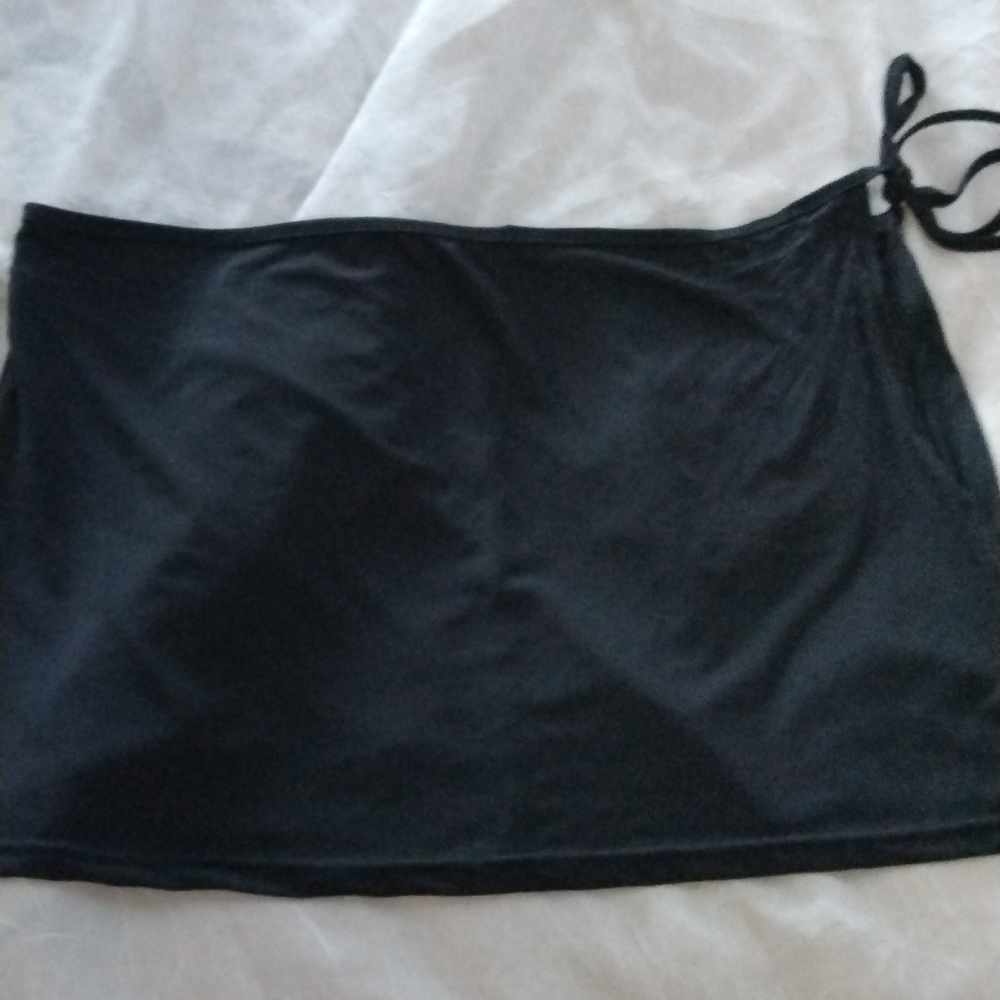 Women's sarong bathing suit cover up, never worn!